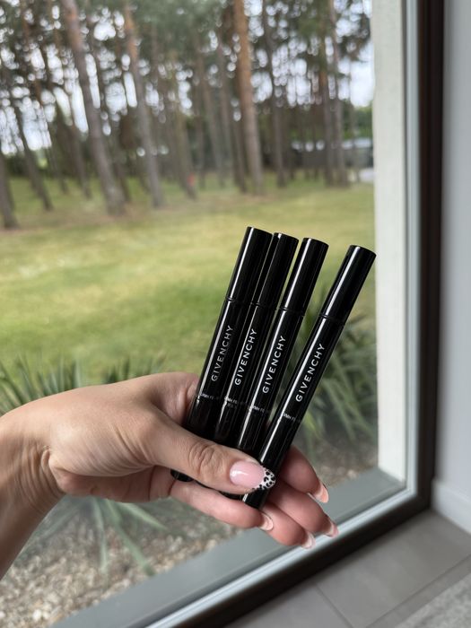 Korektory Givenchy Stylo Correcteur Pen