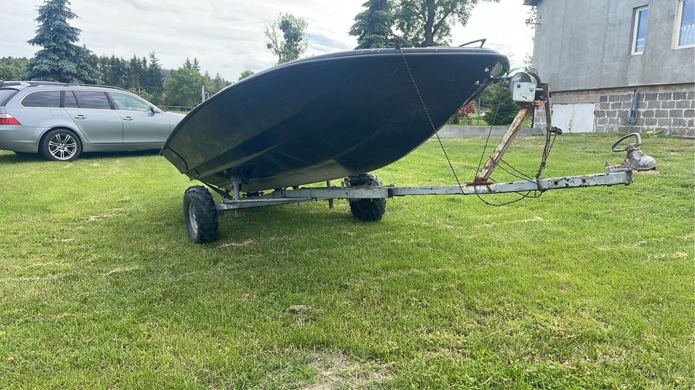 Motorowka z silnikiem mercury 4cyl. 50KM 2t kompletna z przyczepka