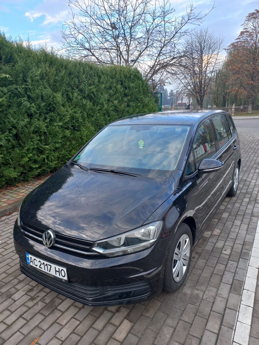 Volkswagen Touran 2016 , 1.6 diesel  Avtomat