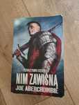 Pierwsze prawo: księga druga, Nim Zawisną, Joe Abercrombie