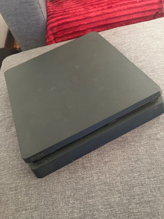 PlayStation 4 slim