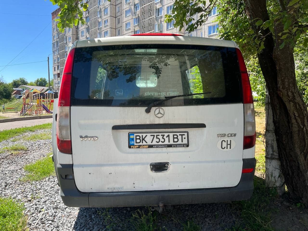 Послуги вантажним автомобілем бус Мерседес віто