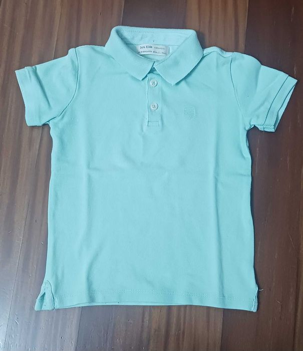 Conjunto de 1 polo e 1 t-shirt para criança - 5 anos