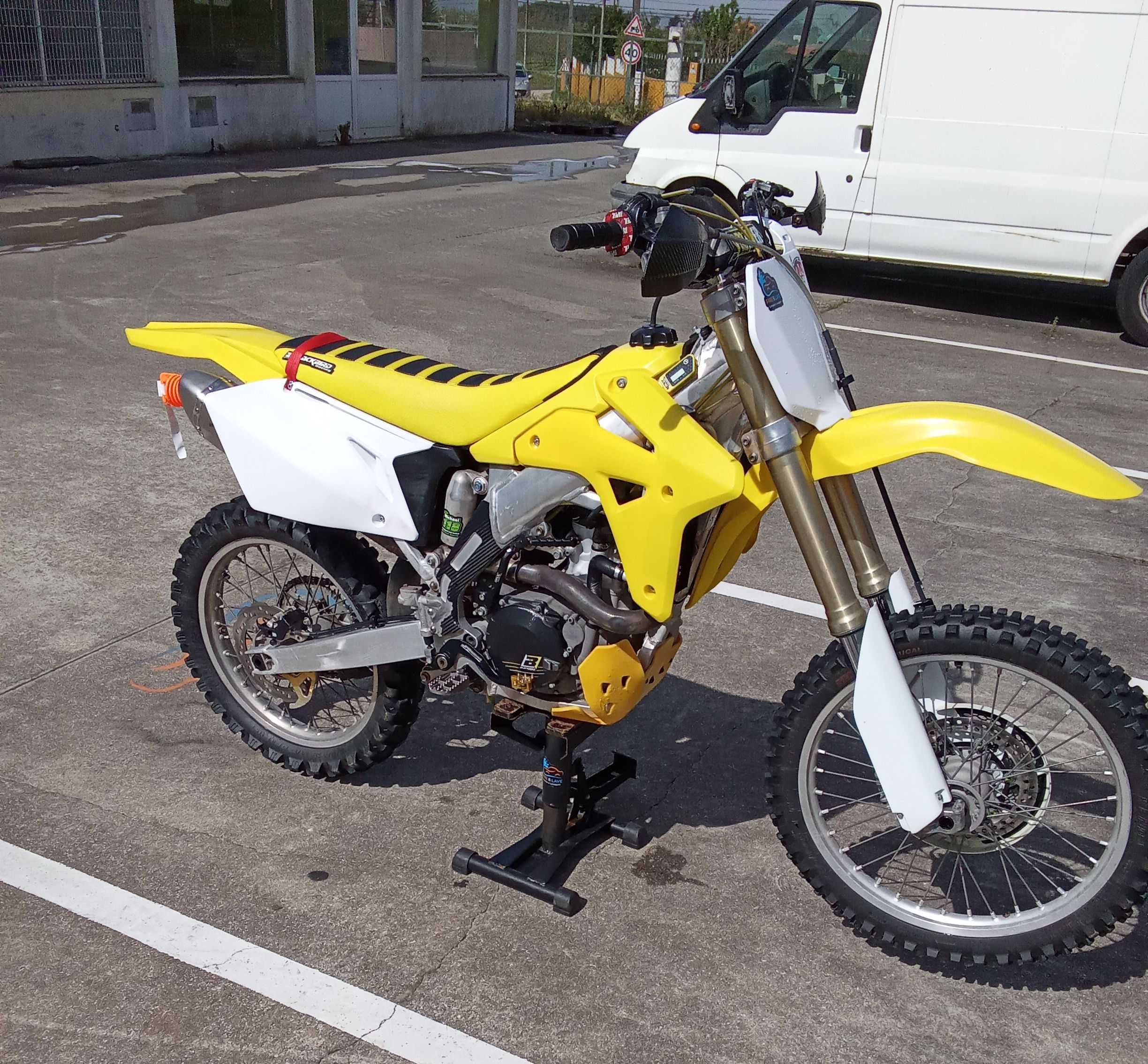 Suzuki RMZ 450 ano 2007