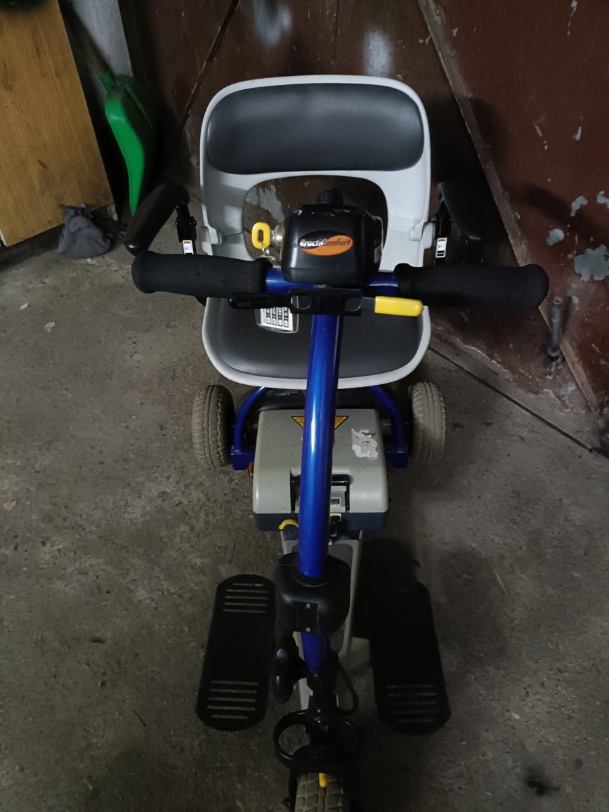 Wózek inwalidzki elektryczny
