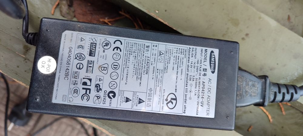 Продам блоки живлення 14v і 19 v.