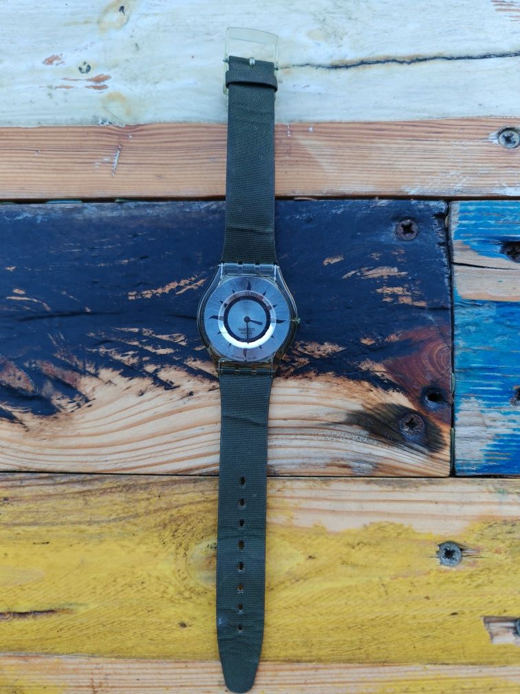 Zegarek Swatch ultra cienki