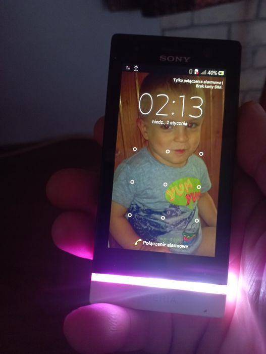 Sony Xperia st25i zadki model