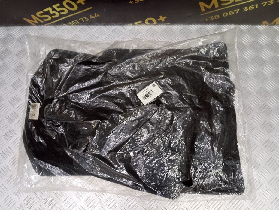 Килимок салонний BMW X6 G06 БМВ Х6 Г06  полики розборка