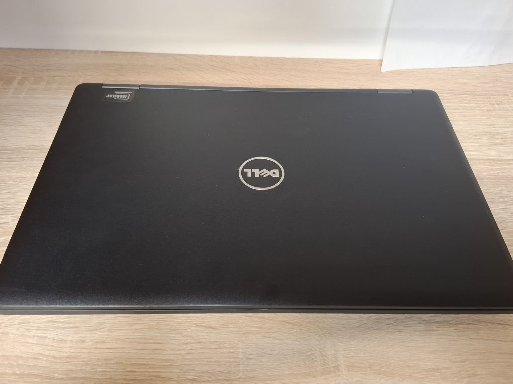 Laptop DELL  Latitude 5580  i5 7 Gen.  16GB RAM Dysk 512GB DOTYK