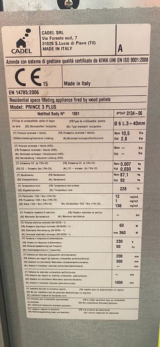 Salamandra como nova  á pelletes.