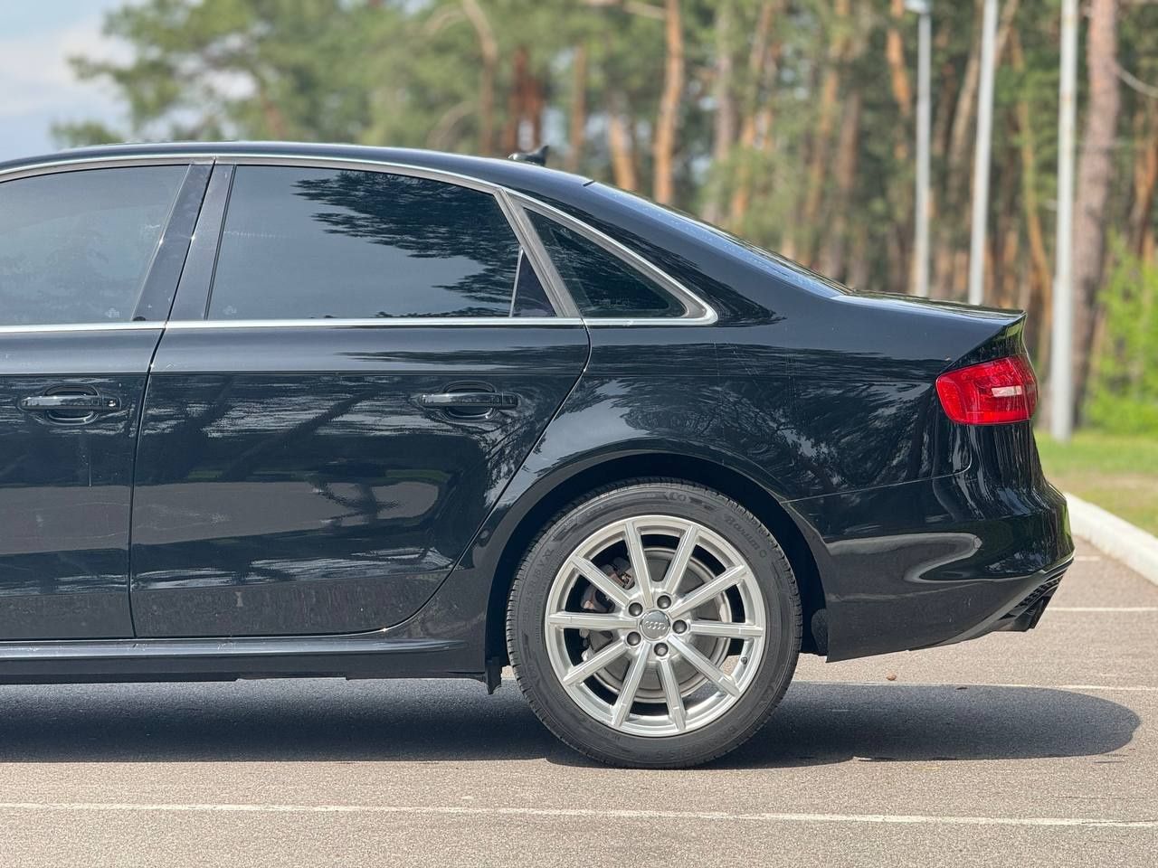 Audi А4 2015року, 2.0 бензин, автомат, передній привід, 198т.км.