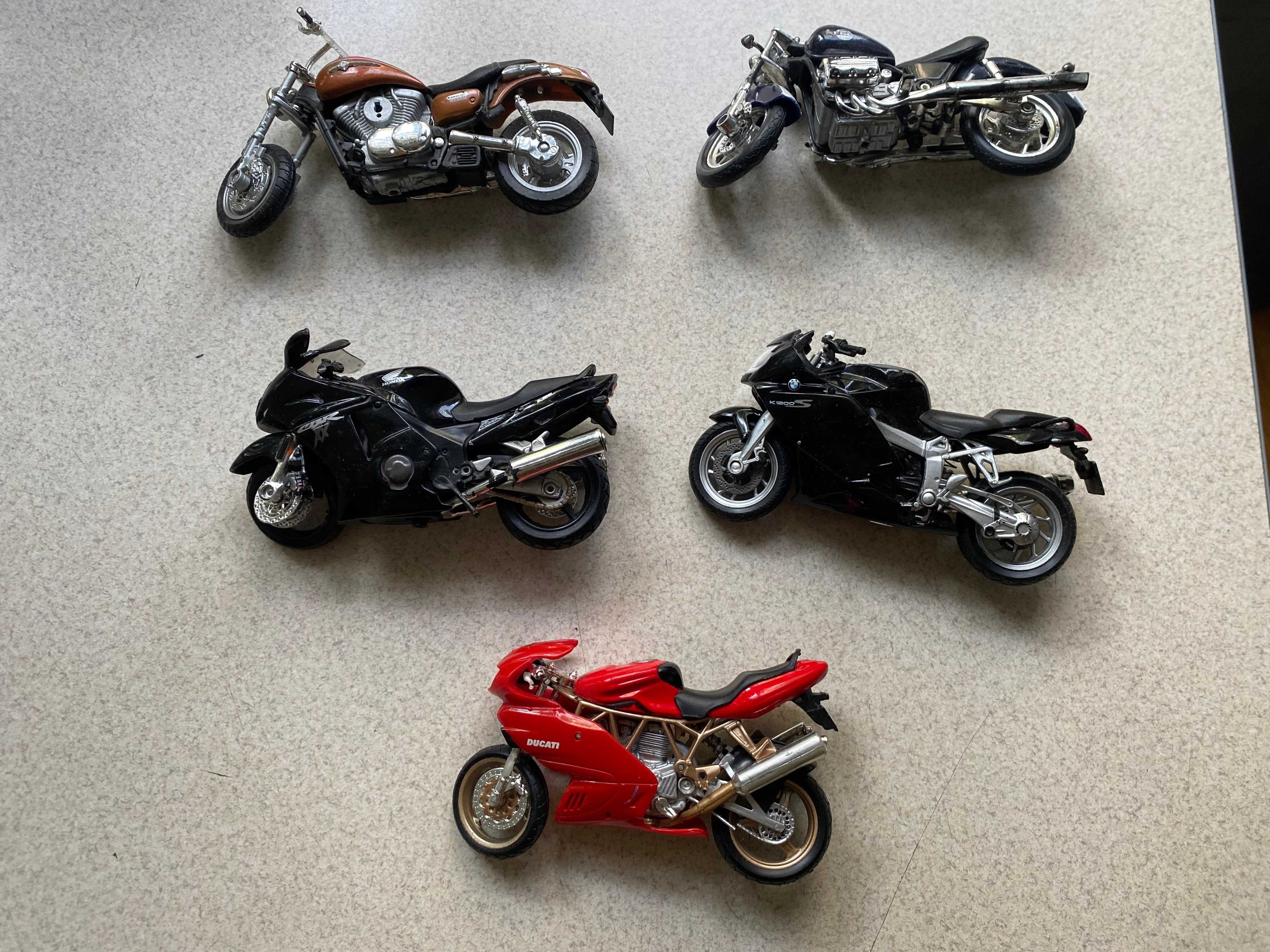 Модели мотоциклов 1:18