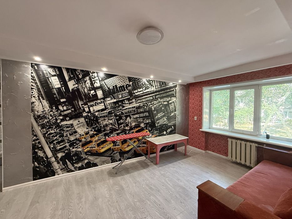 3 кімнатна,Дніпровський,Трегубова 38