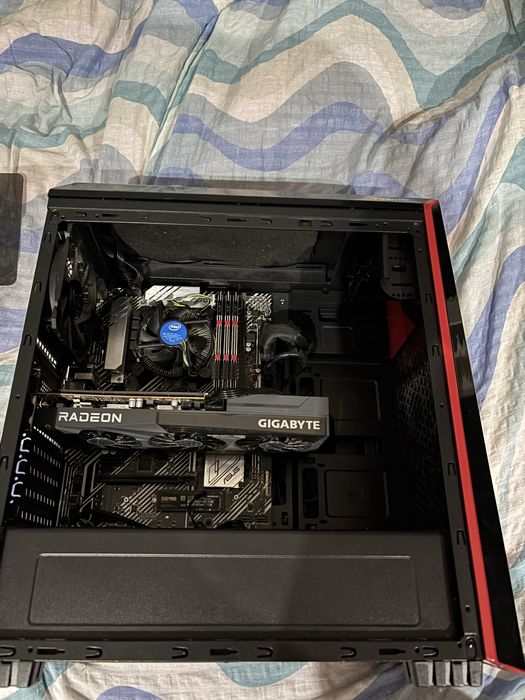 KOMPUTER DO GIER RX 6600 i5-10400F 24GB RAM SSD + HDD Windows 11