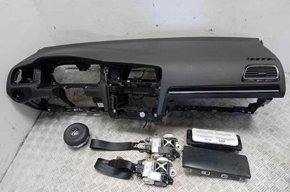 VW Golf 7 GT GTI tablier airbag cintos