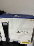 Playstation5 (standard c/leitor discos) + 2 comandos + doca+ Jogo