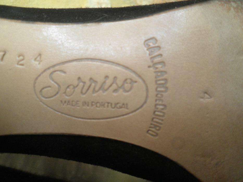 Sapatos quase novos "vintage"--usados uma única vez