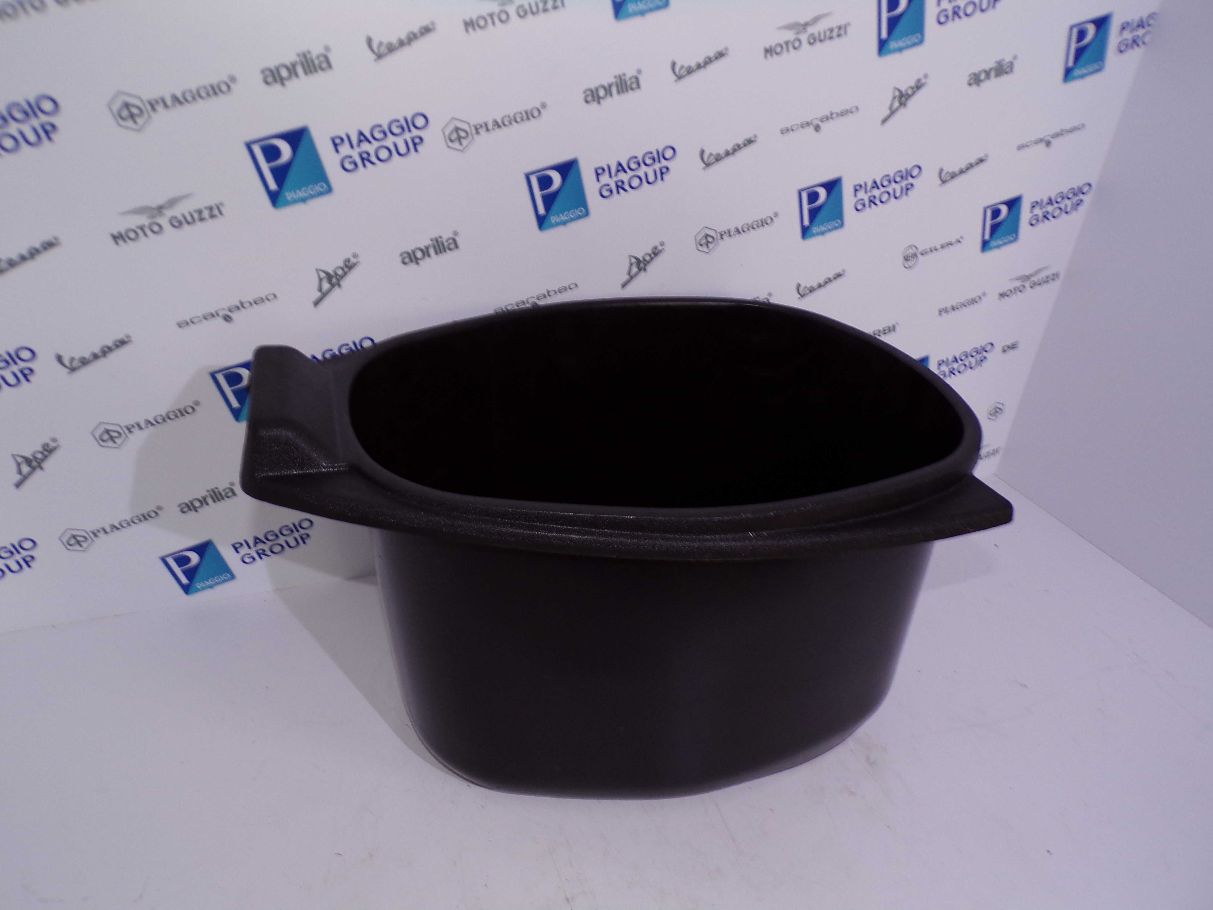Schowek pod Siedzenie Kibel Vespa lx s 50/125cc OEM.