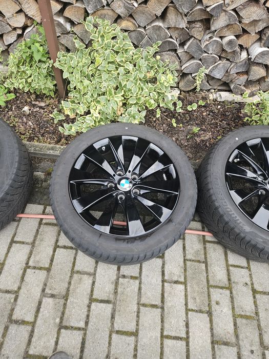 Alufelgi czarne REZERWACJA  DO 22 17 bmw czujniki  225 50 r 17  5x120