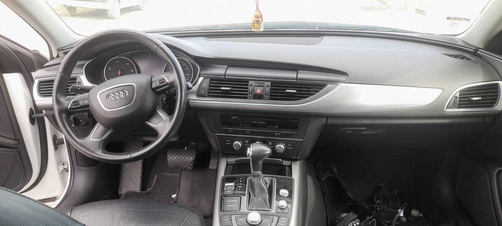 Audi A6 2.0TDI 177CV, acidentada a circular