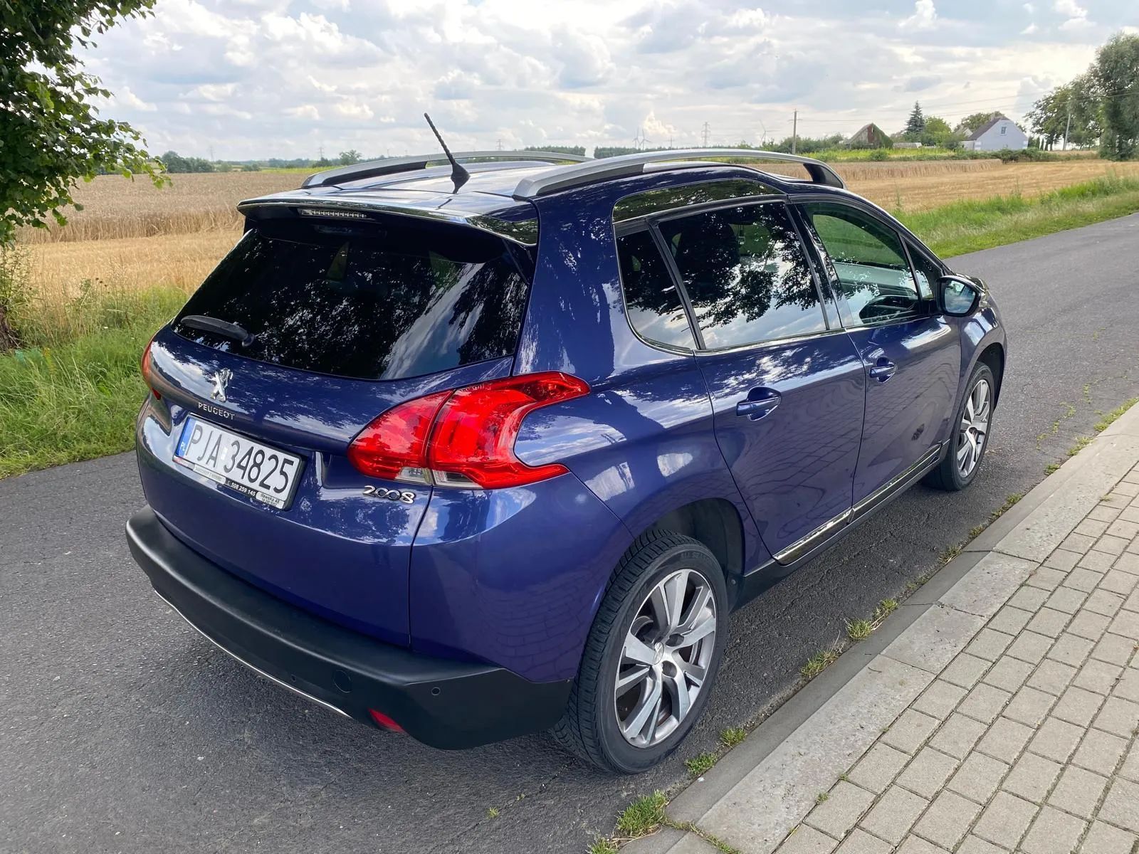 Peugeot 2008 Sprzedam Peugeot 2008 1.6 Vti