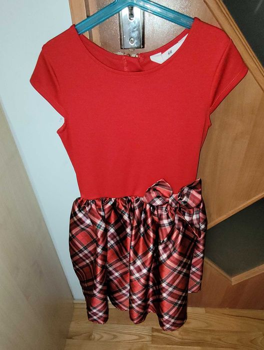 Sukienka czerwona Boże Narodzenie święta r.134/140 HM