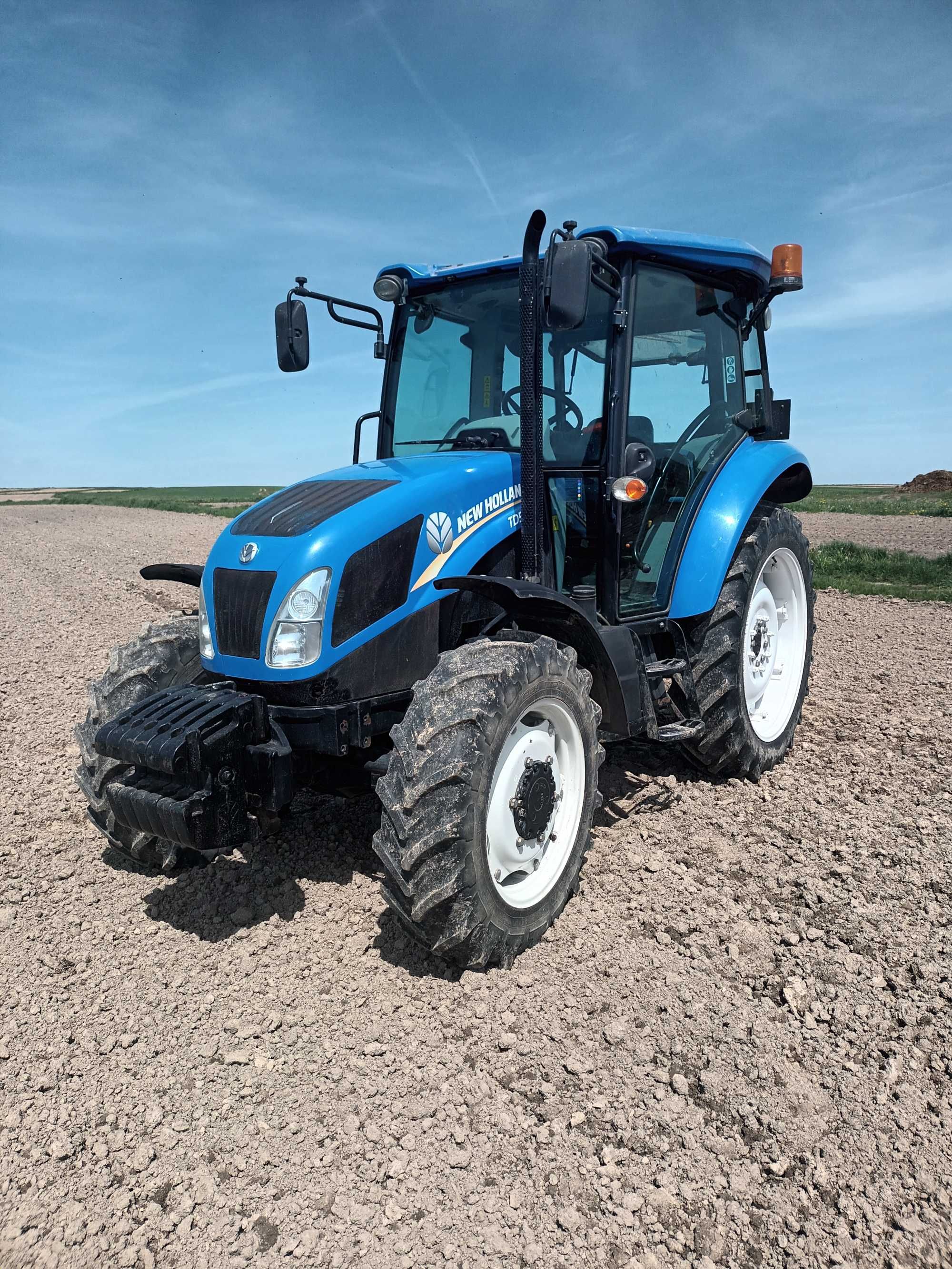 New Holland td5.65