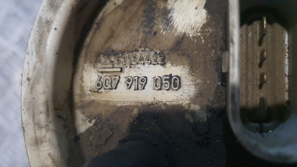 Насос у бак, поплавок skoda Roomster 06-15 6Q7919050