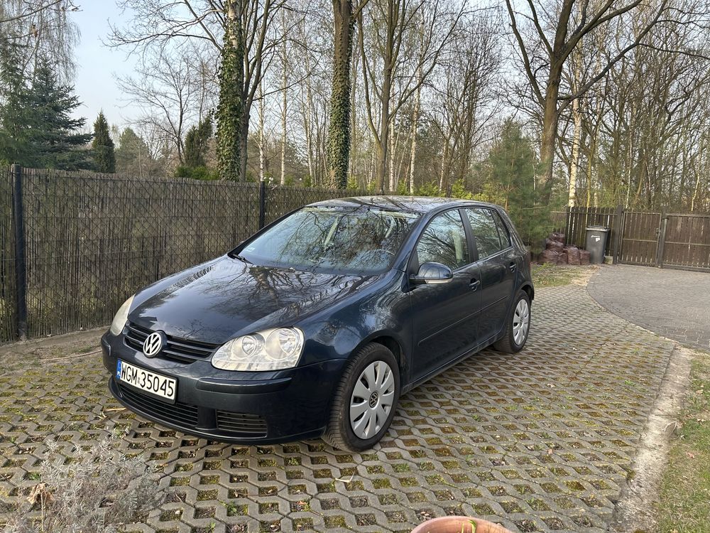 Volkswagen Golf V 1.6 102km