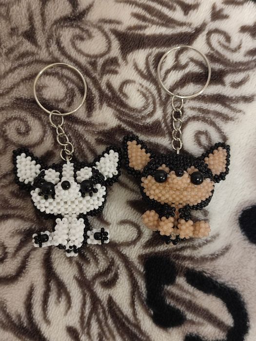 Бісерні фігурки та брелки – ручна робота