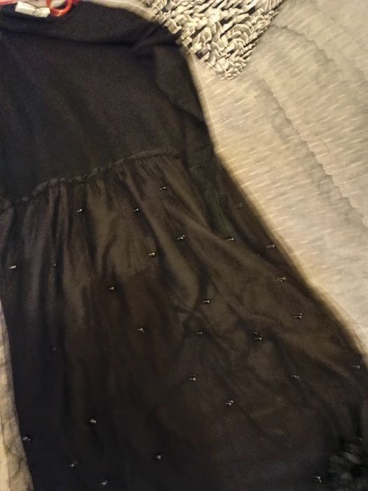 Sukienka z dołem z tiulu