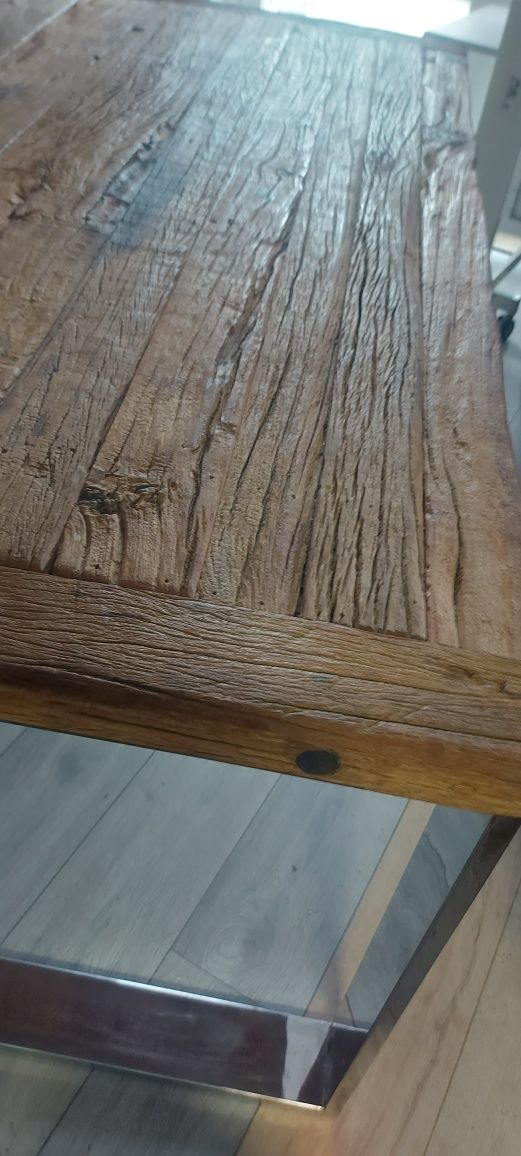 designerski teakowy stół z drewna ze starych łodzi