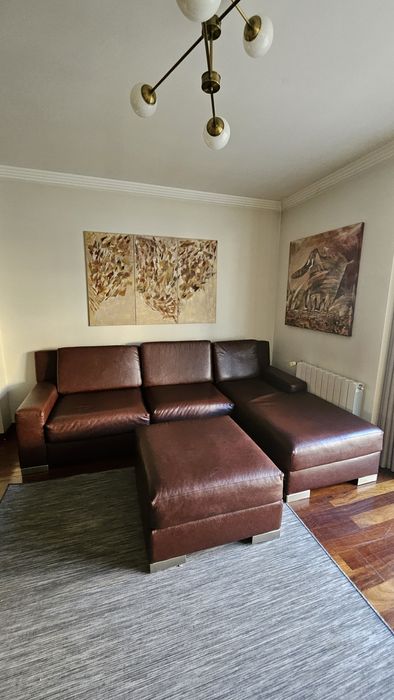 Sofá com chaise longue