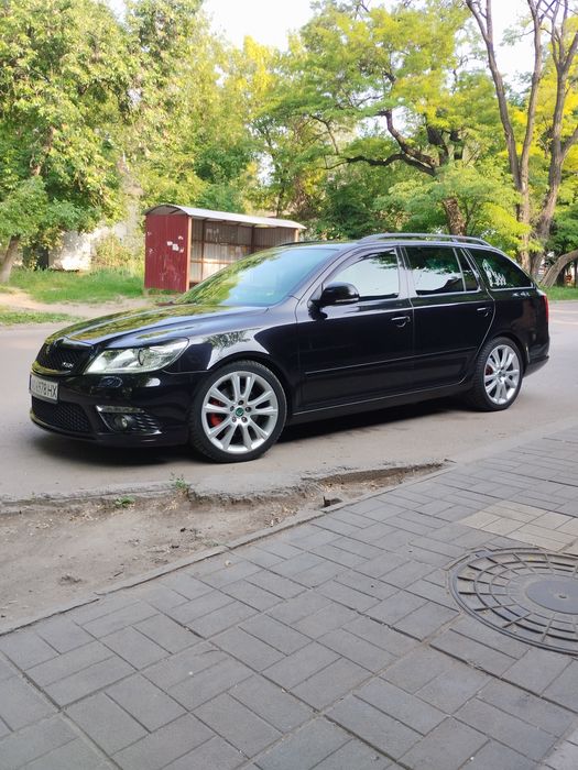 Продам легенду Шкода А5 рс