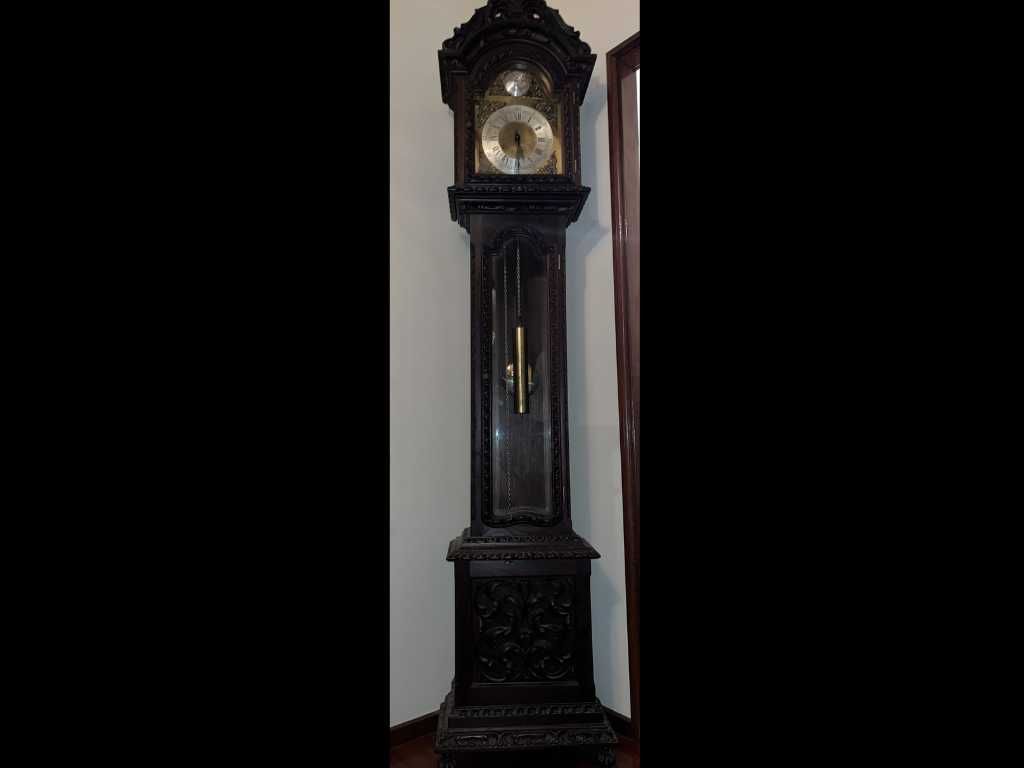 Relógio de pé antigo/vintage de madeira maciça