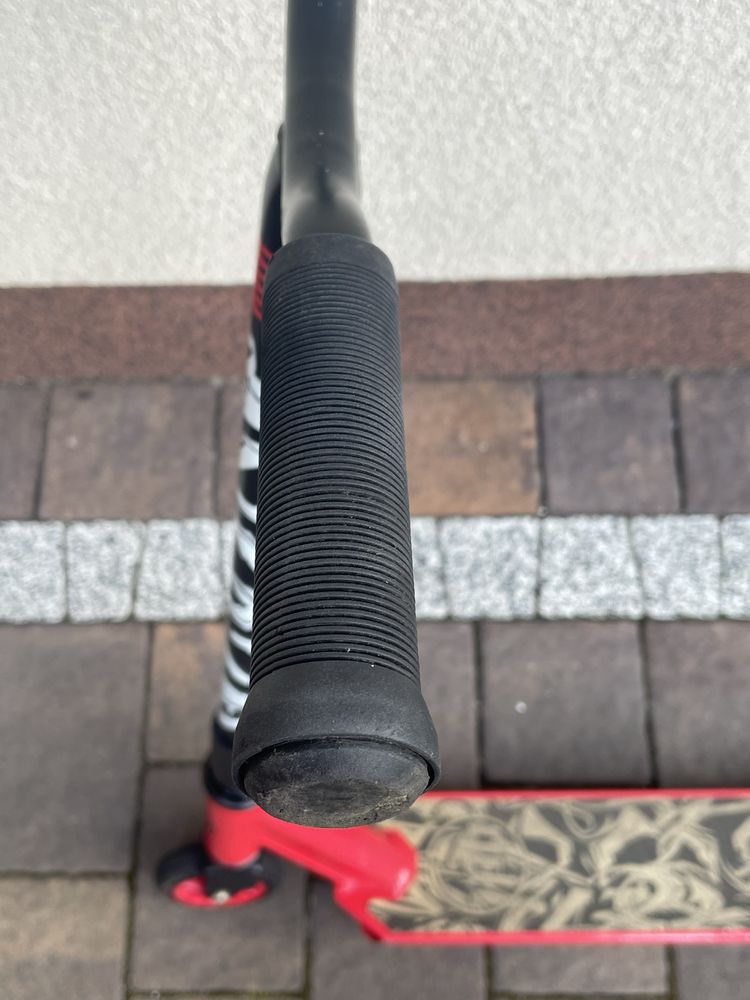 Hulajnoga skate parkowa