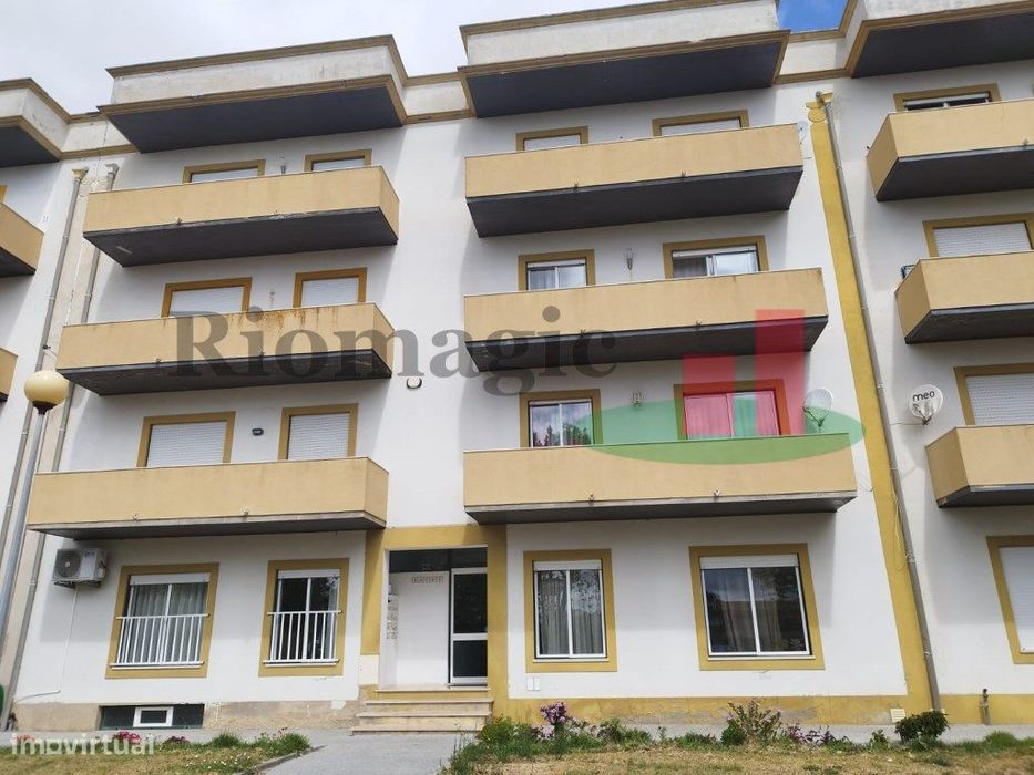 Apartamento T2 em Alcobaça***RIOMAGIC***