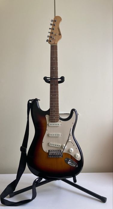 Электрогитара Dimavery Fender + стойка и предусилитель