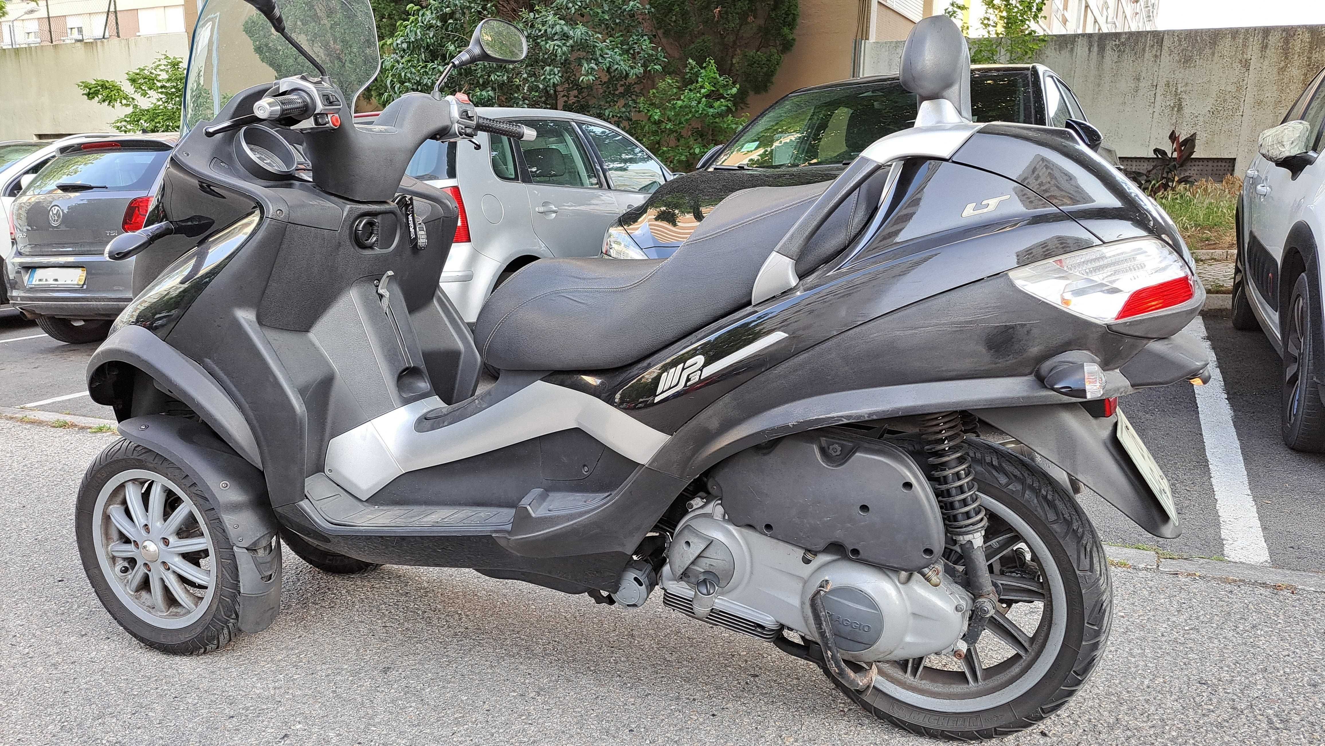 Piaggio MP3 250LT