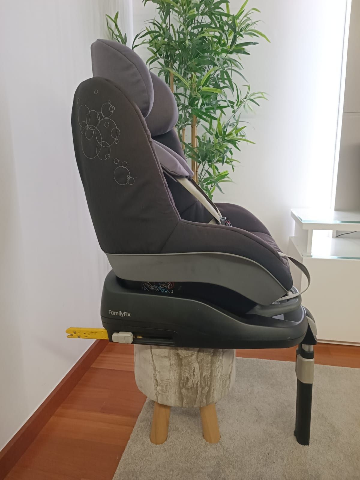 Cadeira Auto Bebéconfort Pearl mais Isofix