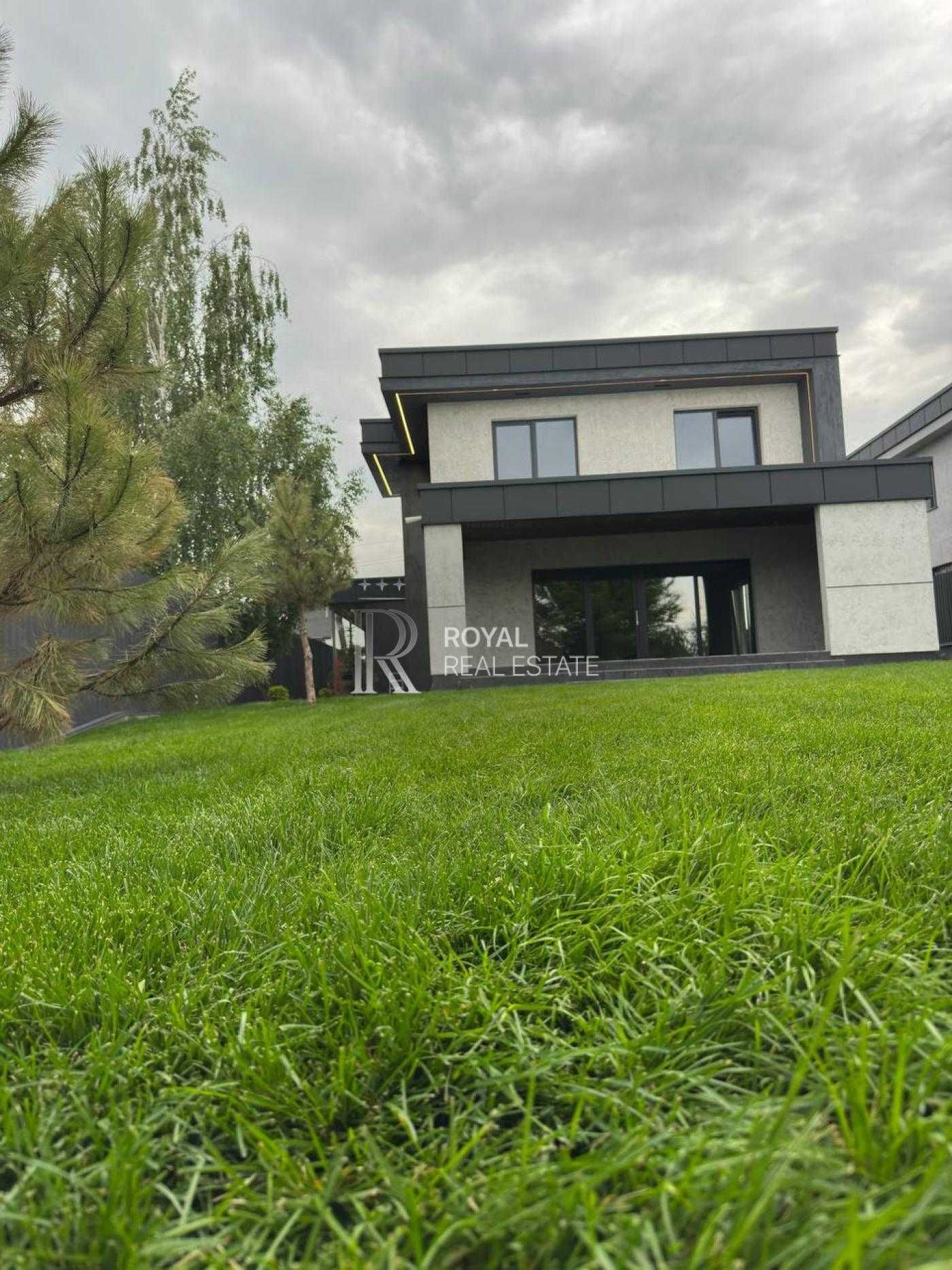 Продаж 2-поверхового будинку в с. Ходосівка, 240 м2