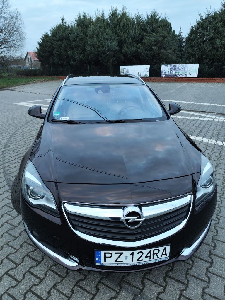 Opel Insygnia sports tourer bogata wersja