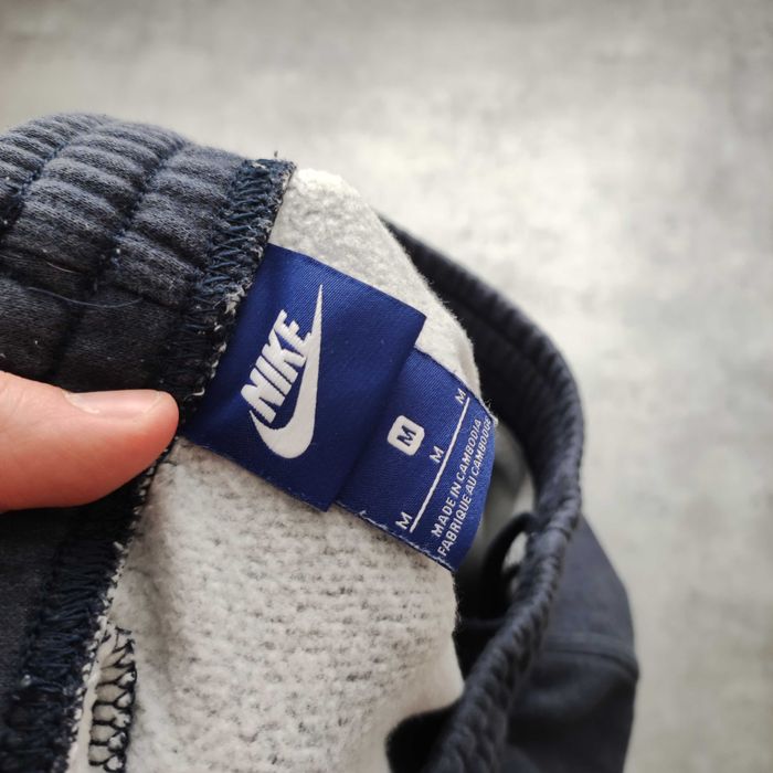 MĘSKIE Spodnie Dresowe Granatowe Bawełna Logo Haft Joggery Sport Nike