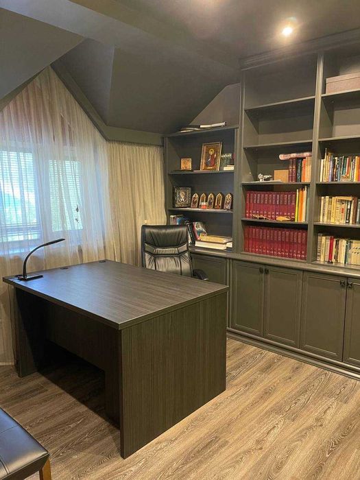 Будинок 203,2 м, великий підвал, ділянка 0,0162 га Дідовиця Вишгород