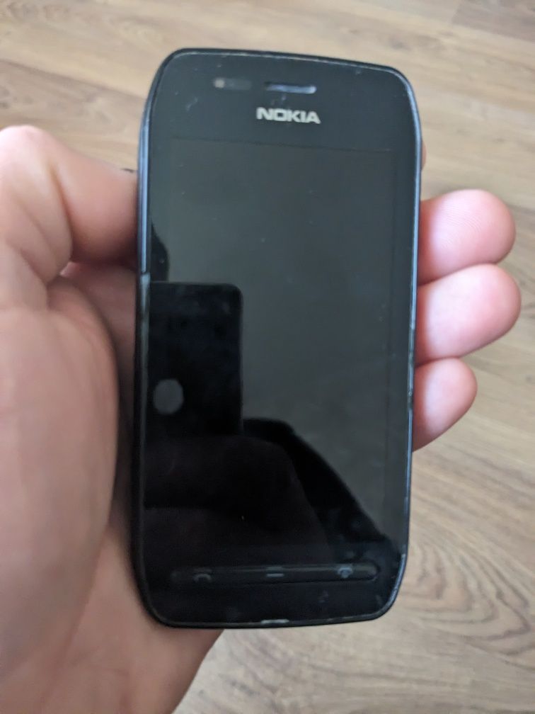 Мобільний телефон Nokia 603