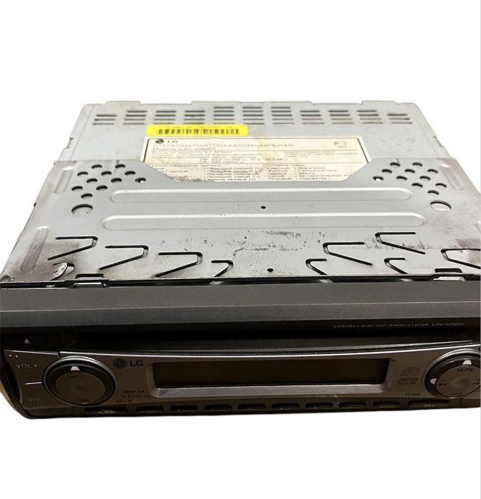 Автомагнитола магнитофон в авто LG