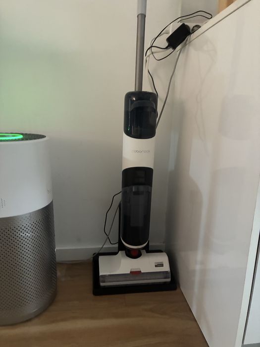 Robo asprafor vertical sem fios Roborock