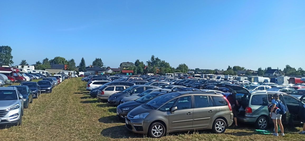 Air Show Parking Chrupek. 200m od kasy