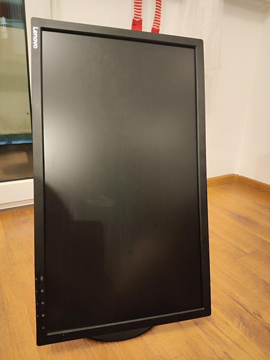Monitor Lenovo ThinkVision – możliwa dostawa do Katowic